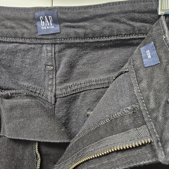 NWT GAP Black Denim Skirt size 31 - Picture 3 of 5